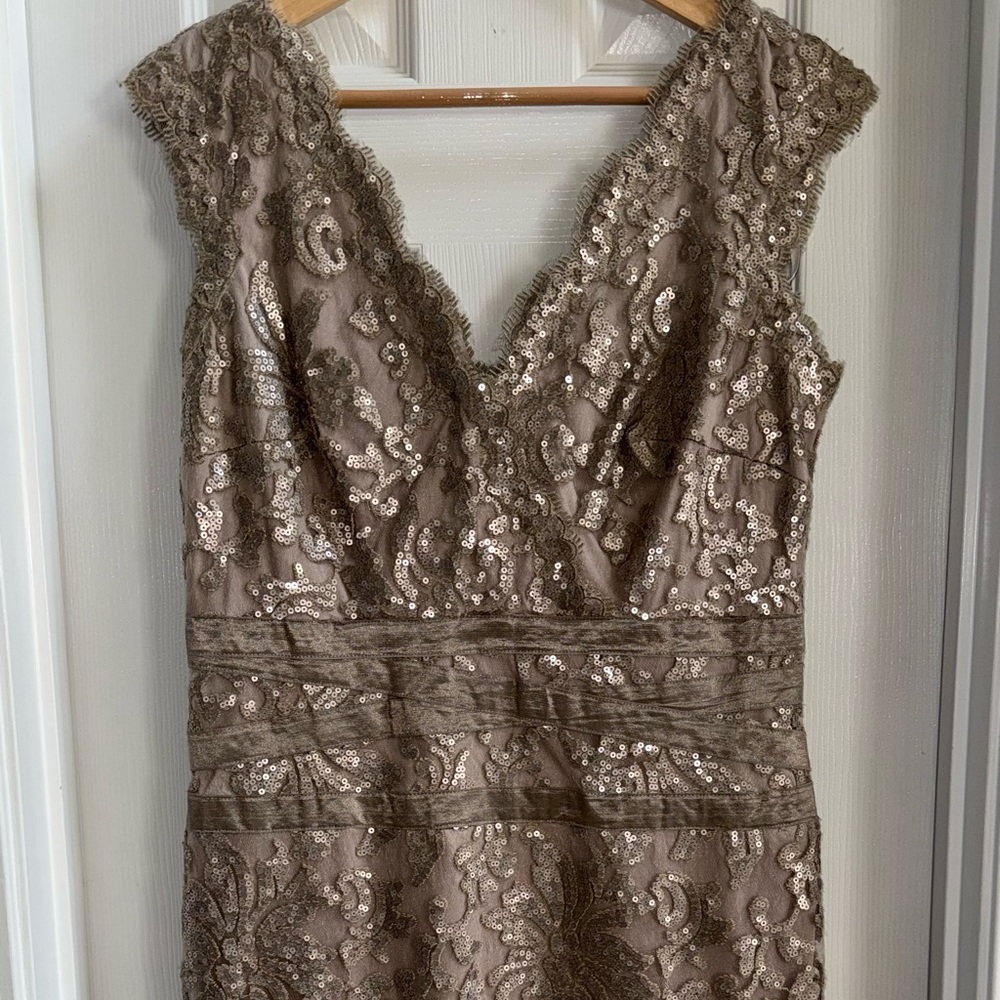 Tadashi Shoji Sheath Sleeveless Sequins Dress 14 Taupe Lace Elegant Cocktail